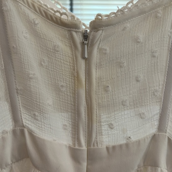 Fame & Partners White Tiered Dress with Sheer Bodice Small - Picture 5 of 6